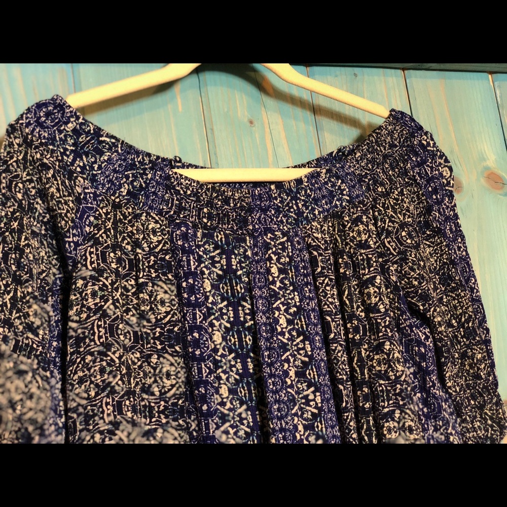 Off shoulder shirt - Picture 3 of 3